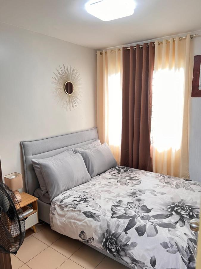 One Spatial Two Bedroom Condominium Unit With Pool And Gym Free Netflix And Wifi Iloilo Zewnętrze zdjęcie